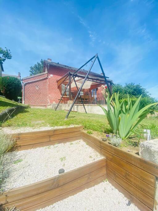 Cocon Familial Apartment Laon Exterior foto
