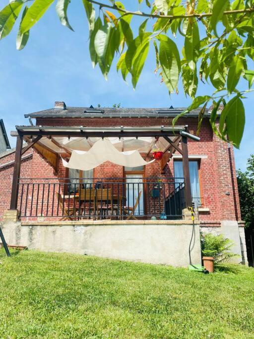 Cocon Familial Apartment Laon Exterior foto